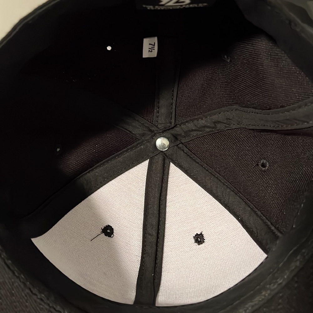 Fitted ballcap - Picture 4 of 5